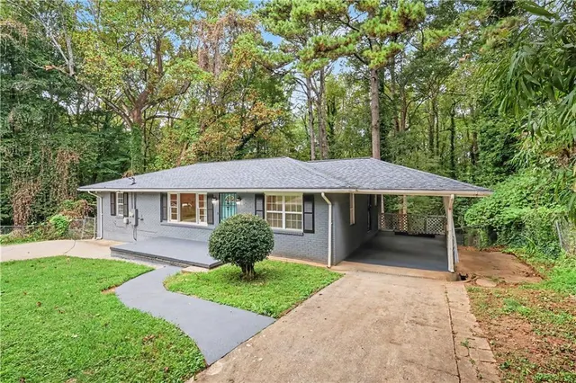Popular Bush Mountain Manor Real Estate