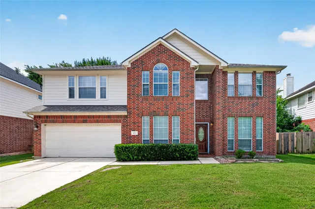 Popular Briarchase Sec 02 Real Estate