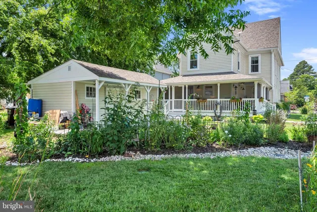 Popular Historic Cambridge Real Estate