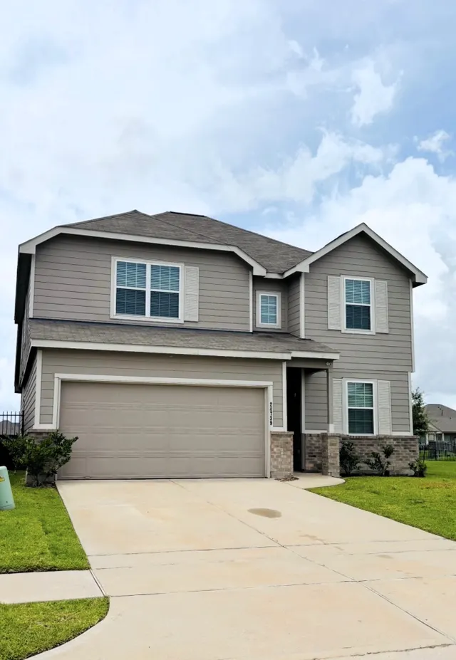 Popular Camillo Lakes Sec 3 Real Estate