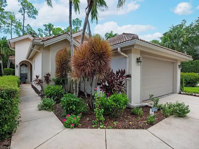 Cheap WILSHIRE LAKES Real Estate