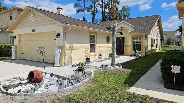 Popular FAIRWAYS QUAIL HOLLOW Real Estate