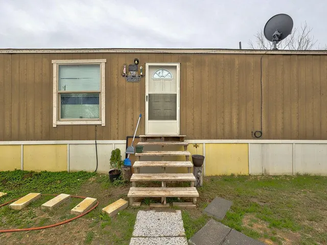 Cheap Las Alamedas Real Estate