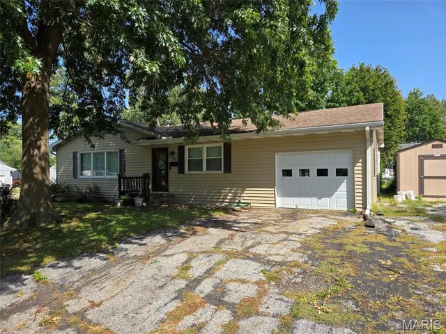 Popular Warners II Real Estate
