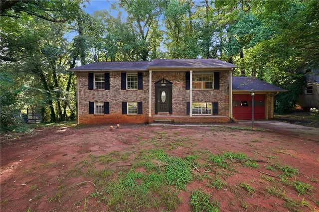 Popular Woodridge Real Estate