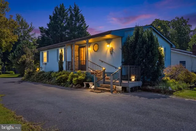 Cheap Chelsea Beach Real Estate