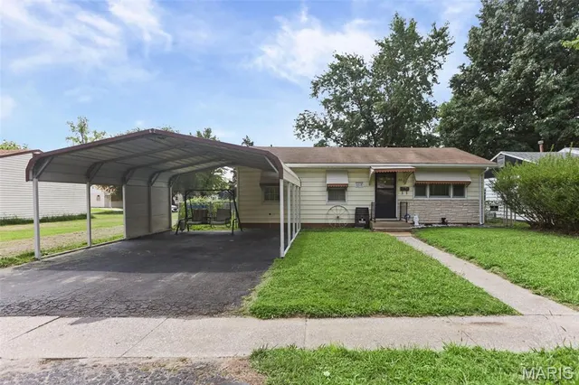 Popular New Cahokia Anx Real Estate