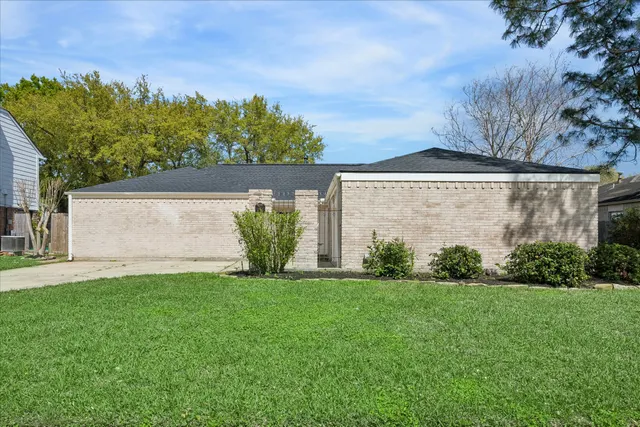 Popular Oakbrook West Sec 04 Real Estate