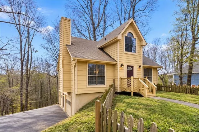 Popular LITTLE MILL Real Estate