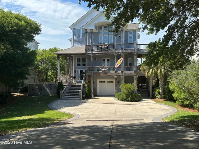 Popular Windfall South Real Estate