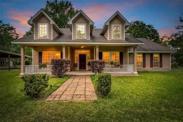 Popular Kickapoo Hills Real Estate