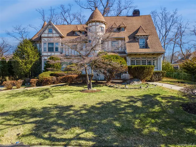 Popular New Rochelle Real Estate
