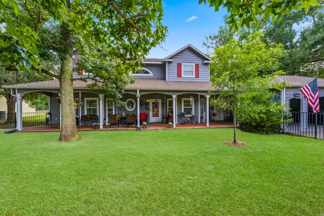Popular Mccomb Ranchettes Real Estate