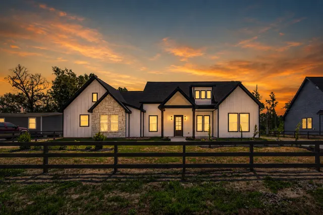 Popular The Landing II Real Estate