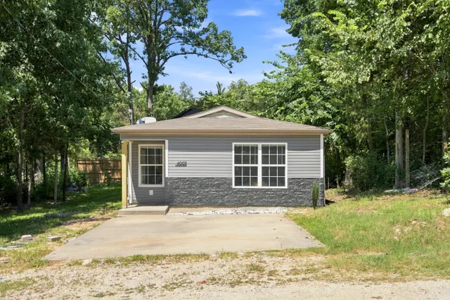 Cheap Merriam Woods Real Estate