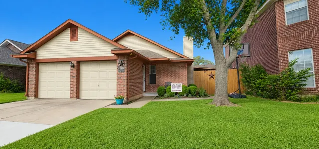 Popular Highland Meadow Real Estate