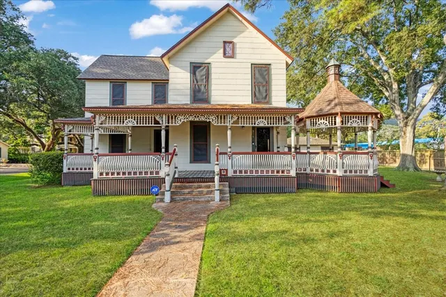 Expensive Alvin 1 Alvin Real Estate