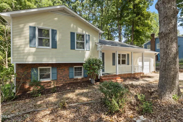 Cheap Canterbury Woods Real Estate