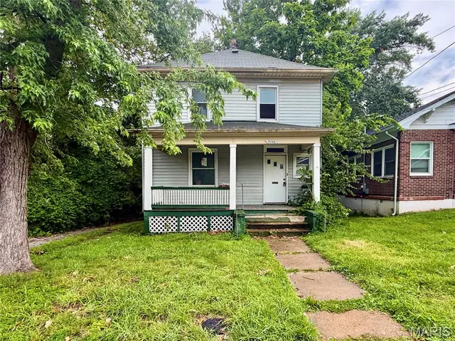 Popular Lyndhurst Real Estate