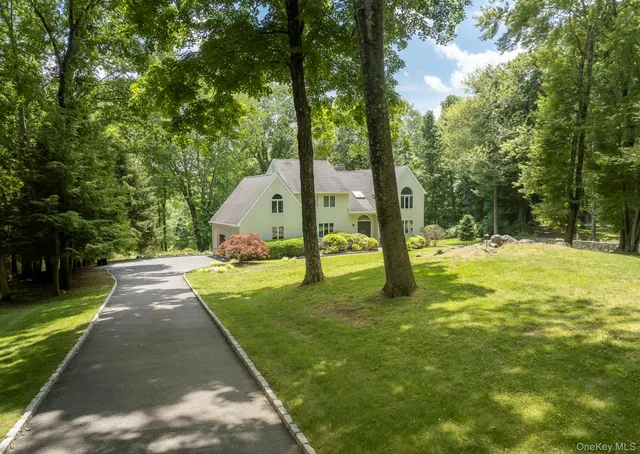 Popular Waccabuc Real Estate