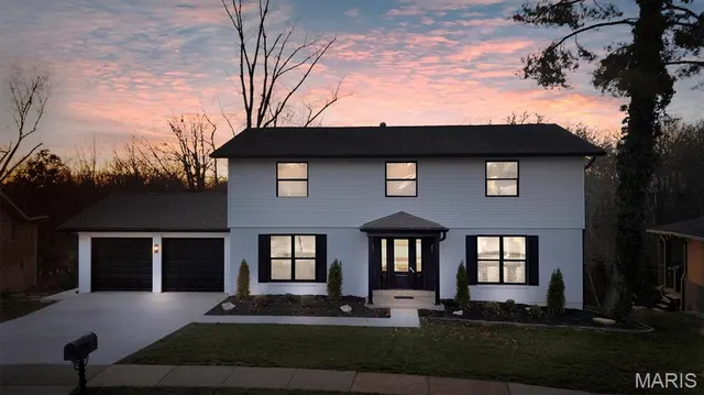 Popular Brass Lantern Estates 2 Real Estate