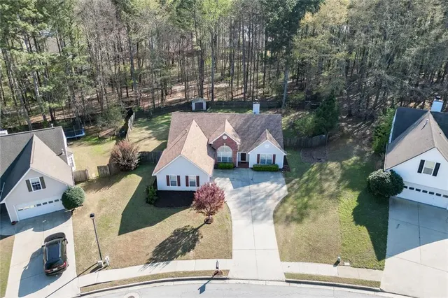 Popular CHARLESTON PARK Real Estate
