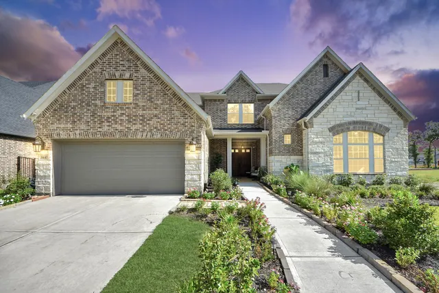 Popular Sienna Sec 68 Real Estate