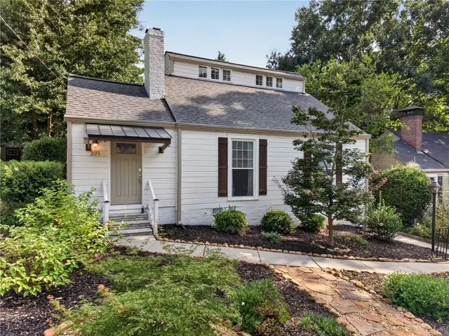 Popular Loring Heights Real Estate
