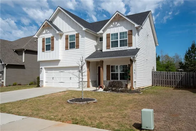 Popular Ashton Place Real Estate