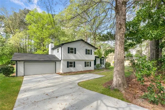 Popular Waterford Real Estate