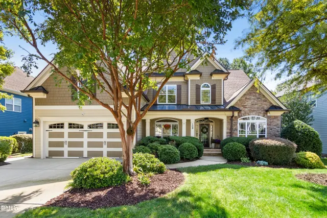 Popular The Peninsula at Amberly Real Estate