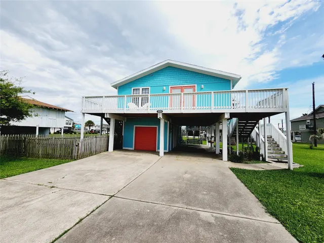Popular Jamaica Beach Real Estate