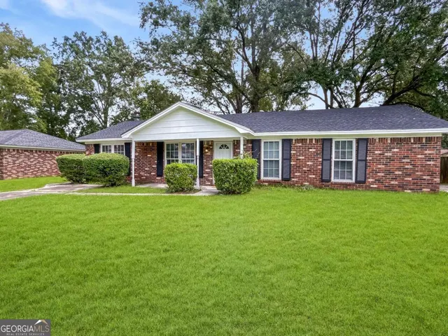 Popular Garden Acres Estate Real Estate