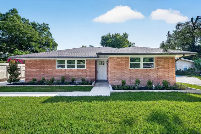 Popular Meadowbrook Sec H Real Estate