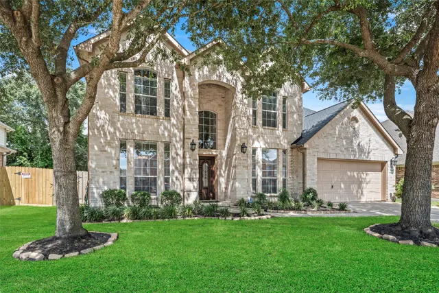 Expensive Louetta Lakes Real Estate