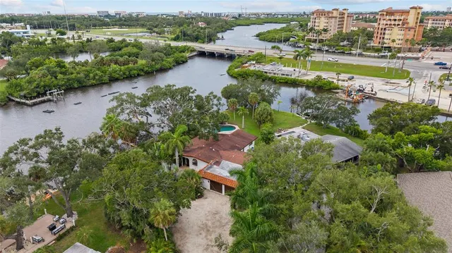 Expensive RIVER FOREST Real Estate