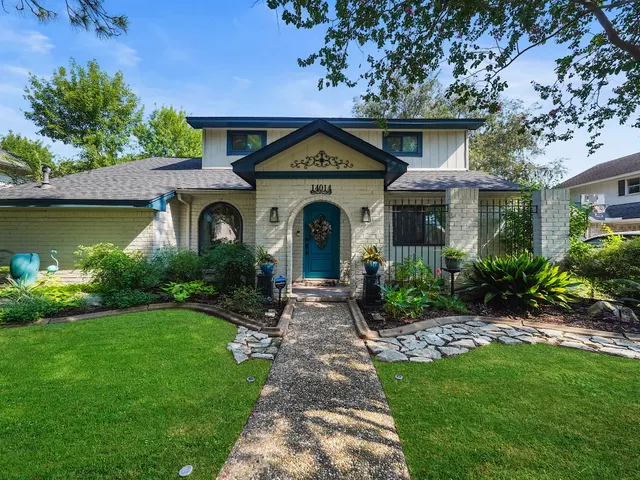Popular Briar Village Sec 02 Real Estate