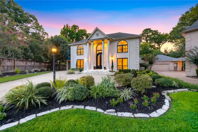 Popular Memorial Thicket Real Estate