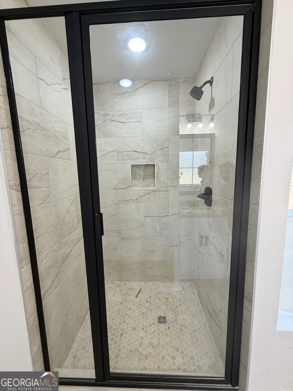 Listing Thumbnail Image 19