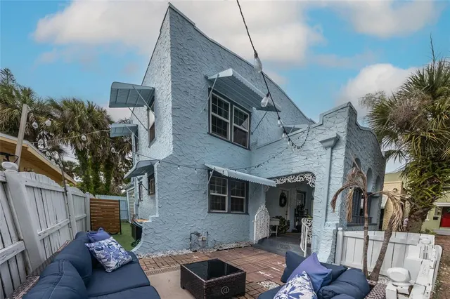 Popular CLARENDON COURT BLK 31 EAST DAYTONA Real Estate