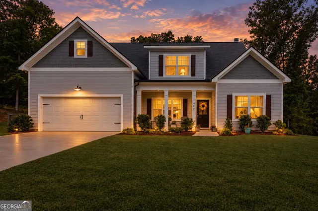 Popular Masters Oaks Real Estate