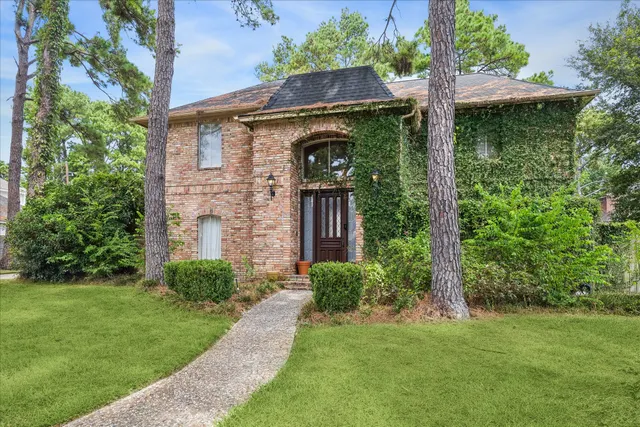 Popular Champion Forest Sec 08 Real Estate