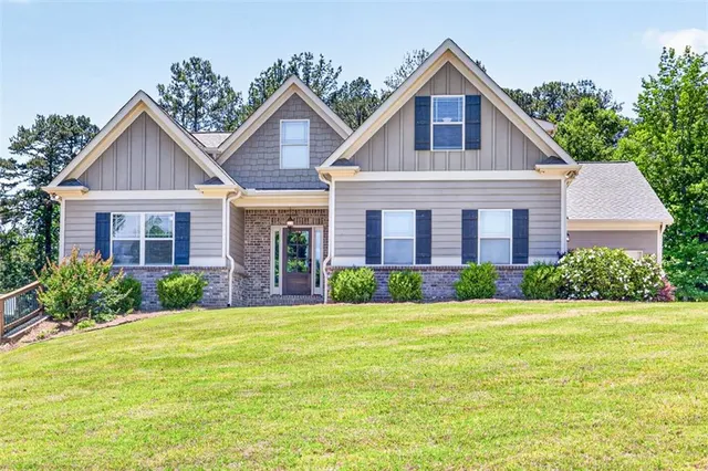 Popular Sterling Lake Real Estate
