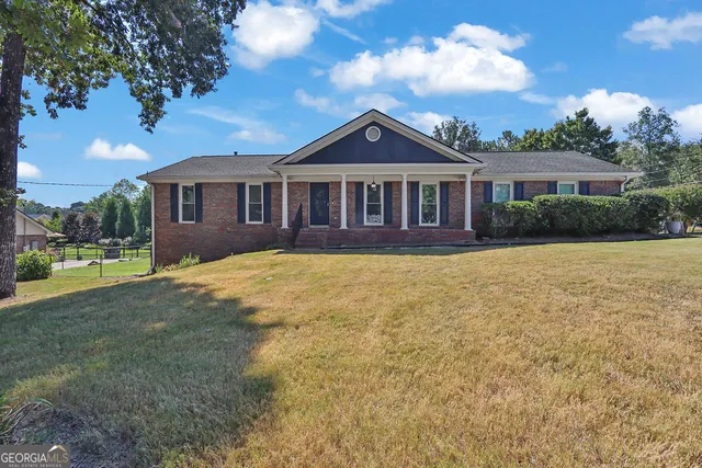 Expensive GEORGIAN OAKS Real Estate
