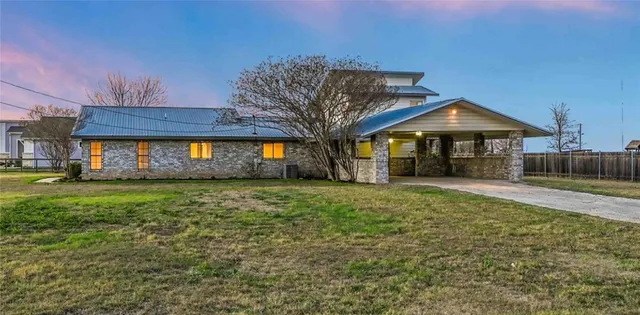 Popular Forest Lakes Real Estate