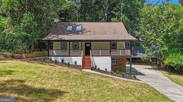 Popular Carmen Heights Real Estate