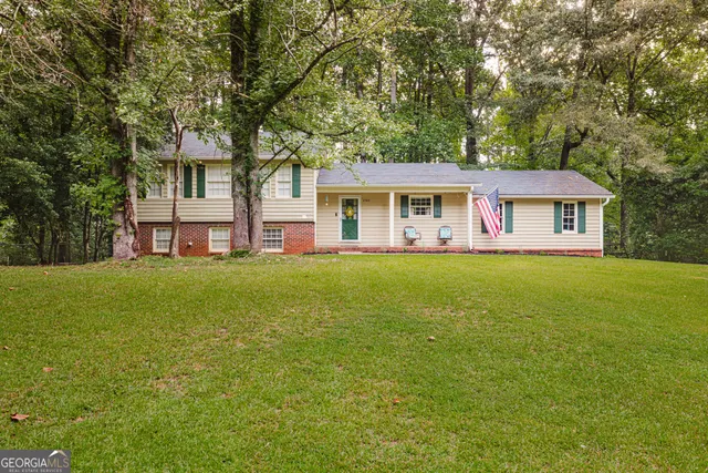 Expensive Country Creek Real Estate