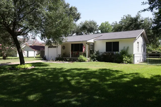 Cheap Sealy Real Estate