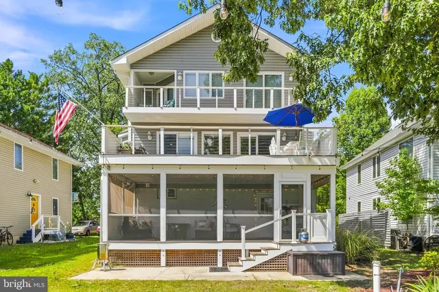Expensive Avalon Shores Real Estate
