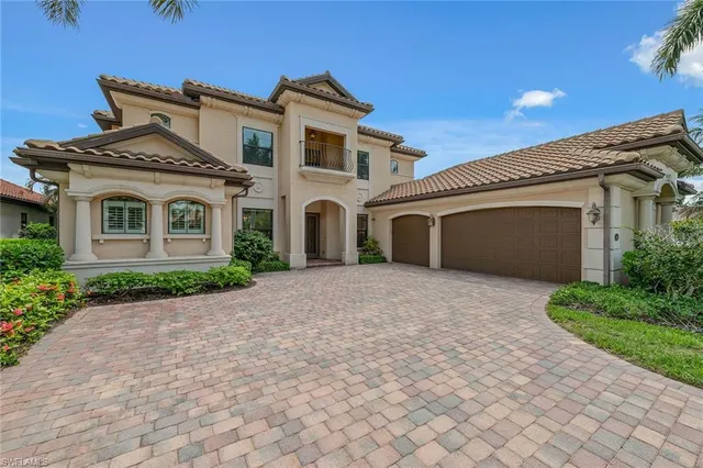 Popular Runaway Bay Real Estate